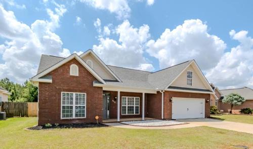 Spacious 4br Fenced Yardgreat For Large Groups in Warner Robins, USA