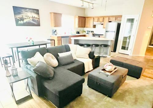 Spacious Vegas Home, BBQ, H-Speed Wi-Fi, Sleeps 11, Las Vegas (foto 9)