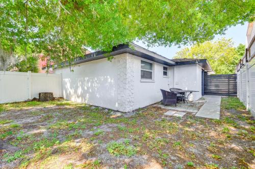 Pet-Friendly Palmetto Duplex about 2 Mi to Riverwalk! in Palmetto, USA