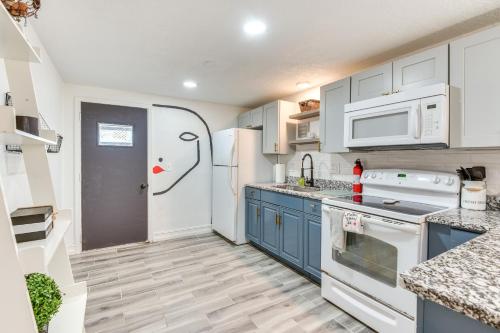 Pet-Friendly Palmetto Duplex about 2 Mi to Riverwalk! in Palmetto, USA