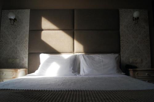 Hotel Chique - image 5