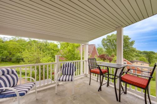 Charming West Mifflin House - 3 Mi to Kennywood! in West Mifflin, USA