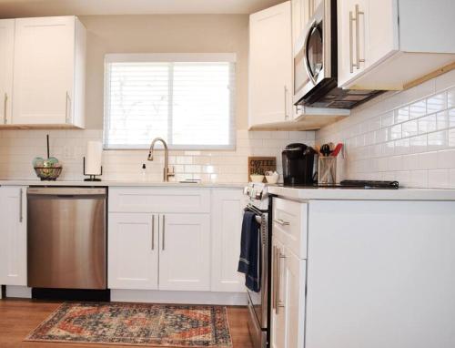 Modern 2 bed in Westminster in Westminster, USA
