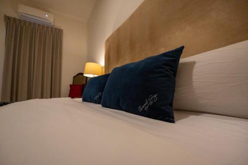 Presidential Suite image 4
