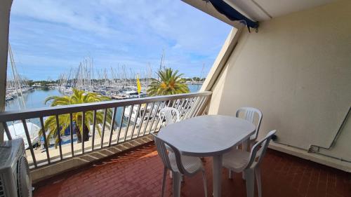 Balcony/terrace, super appartement vue port Camargue- Le Grau Du Roi near La Salad Elle