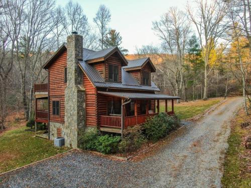 Honey Bear Retreat in West Jefferson, USA