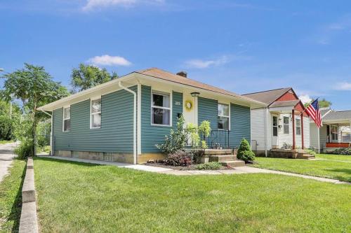 2BR, Clintonville, Pet Friendly, Close to OSU in Columbus, USA