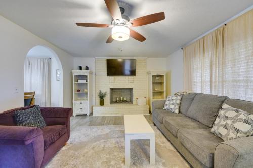 North Myrtle Beach Vacation Rental, 2 Mi to Beach!