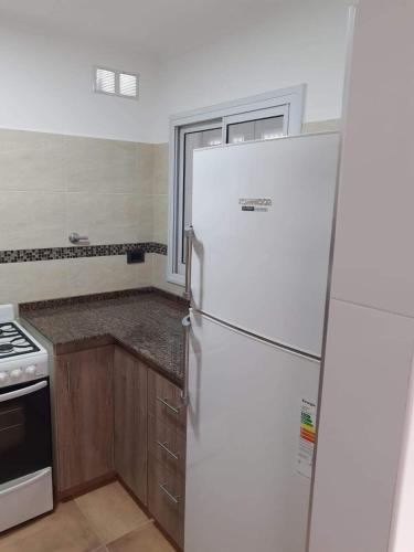 Amplio Dpto con 2 dormitorios primer piso independiente con asador in San Francisco