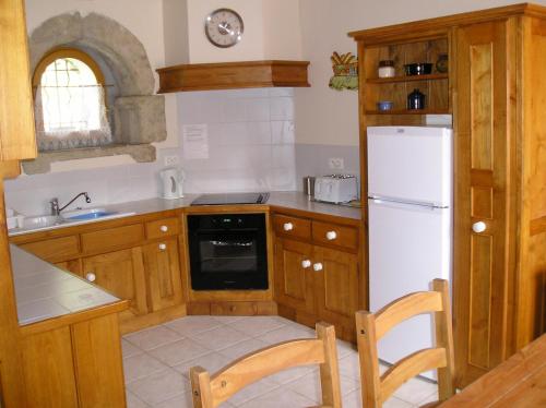 Kitchen, Ty Job in Lescouet-Gouarec