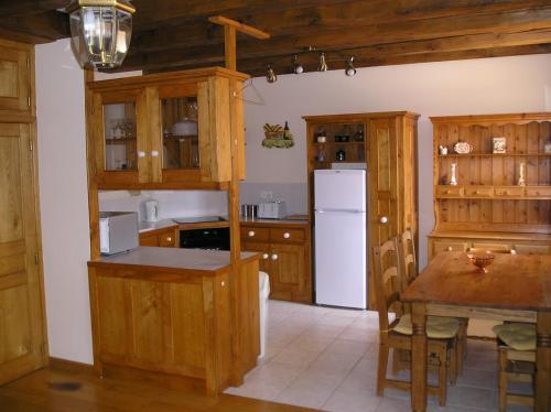Kitchen, Ty Job in Lescouet-Gouarec