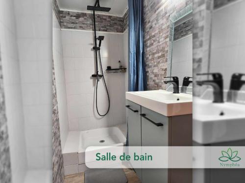 Vannas istaba, Logement cocooning 2-4 personnes avec Salle de jeux in Sapogne-et-Feucheres (Alsace)