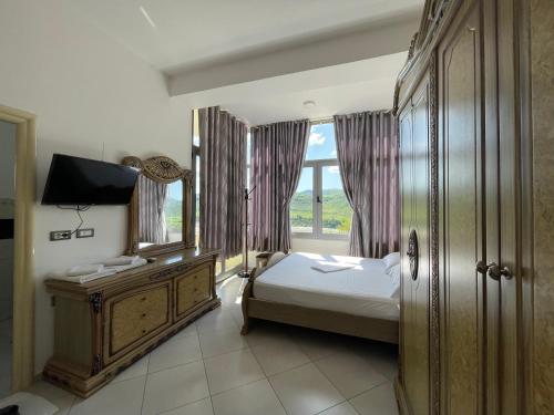 Hotel Latifi in トレヴェラゼル