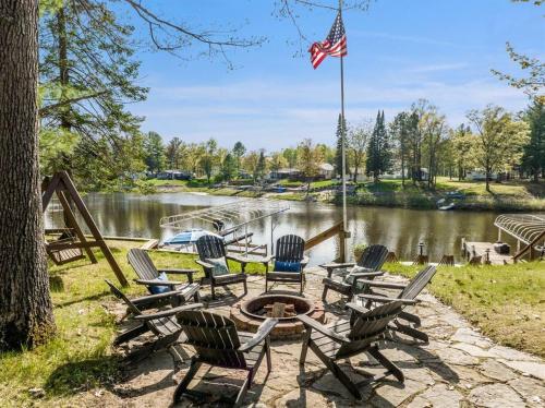 Lakefront Oasis with Private Beach, Sleeps 8