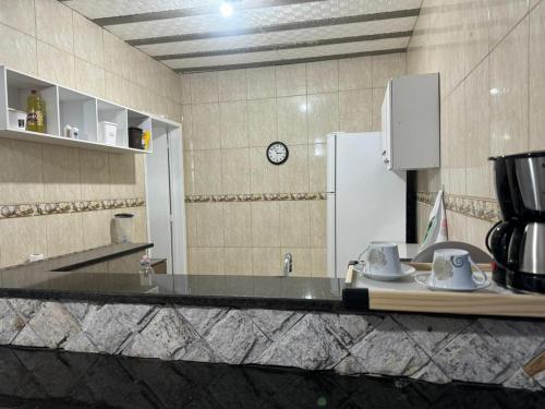 บริการและสิ่งอำนวยความสะดวก, hospedagemsaopedro apartamento com garagem a 13 km de Cabo frio 22 km de arraial do cabo in เอสตาเซา