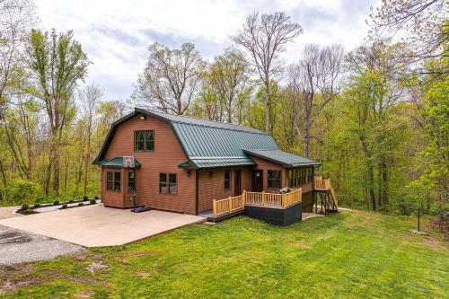Family-Friendly Milton Home on 14 Acres with Hot Tub