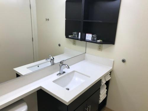 Candlewood Suites Fort Wayne - NW an IHG Hotel - image 12