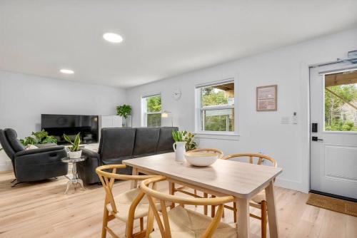 Beautiful Apartment on Peggys Cove Rd in Seabright