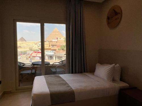 Pyramids Island - image 2