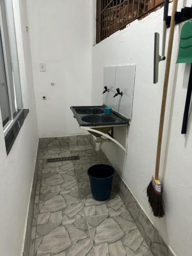 hospedagemsaopedro apartamento com garagem a 13 km de Cabo frio 22 km de arraial do cabo in เอสตาเซา