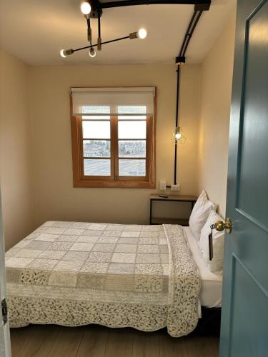 1 twin bed