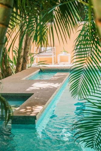 The Diplomat Boutique Hotel - image 2