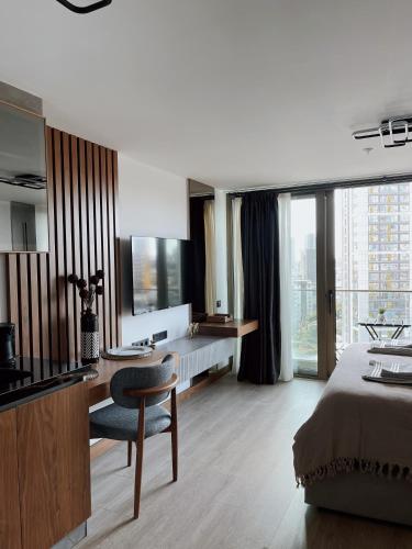 Modern Studio with balcony -Bild 2 