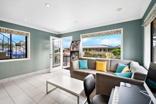 Photo - Best Western Park Crest Inn