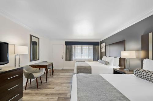 2 queen beds, nonsmoking