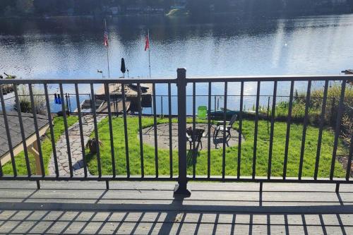 Balkons/terase, Lakehouse in Cascade-Fairwood (WA)