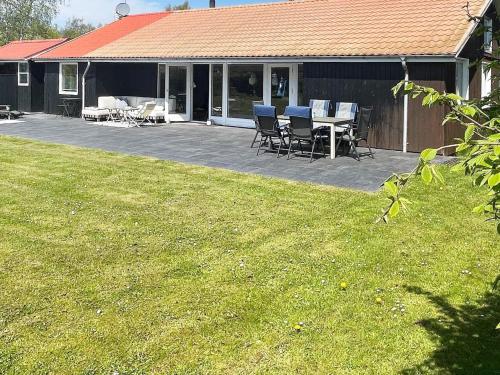 8 person holiday home in Dannemare-By Traum
