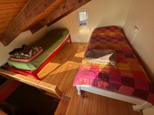 Two-Bedroom Chalet image 6