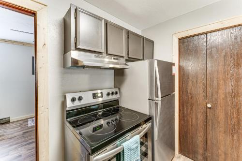 Rustic Angel Fire Condo Resort Shuttle On-Site! in Angel Fire, USA