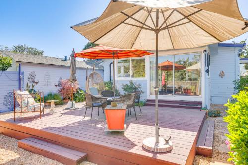 Romantic Casita with Garden and Deck 2 Miles to Plaza! - main image