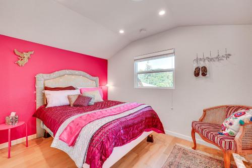 Romantic Casita with Garden and Deck 2 Miles to Plaza! - image 14