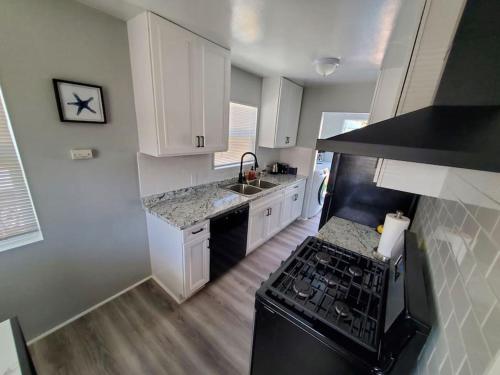 Summer Dream Rental House, Pacific Beach! in San Diego, USA