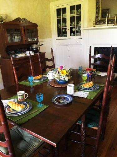 Historic 1850s Home at the Base of Jump Mountain Near Lexington Historic 1850s Home at the Base of Jump Mountain Near Lexington
