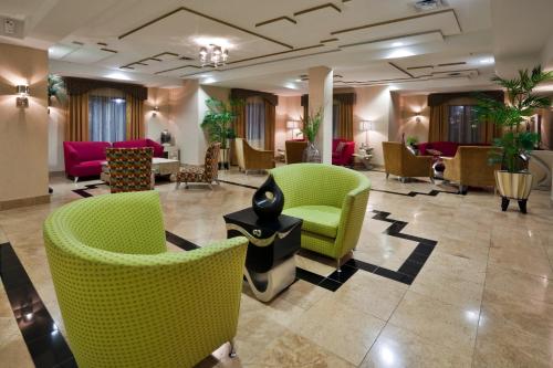 Holiday Inn Express Hotel & Suites Birmingham - Inverness 280 By IHG - 숙소 외관