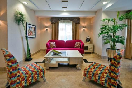Utvendig, Holiday Inn Express Hotel & Suites Birmingham - Inverness 280 By IHG near The Summit