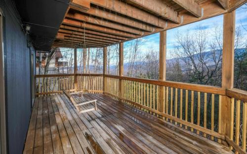 5 Bear Chalet in Gatlinburg, USA