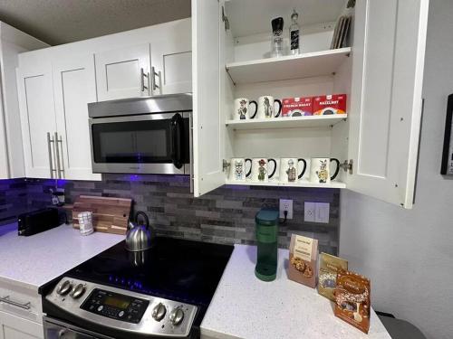 S&H Unlimited West Palm Beach 3 Bedroom Spacious House in West Palm Beach, USA