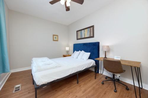 The Chattahoochee Cottage Walk to River & Shops - image 9