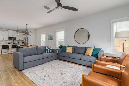 Be A Nomad - Perfect for groups - Brand New