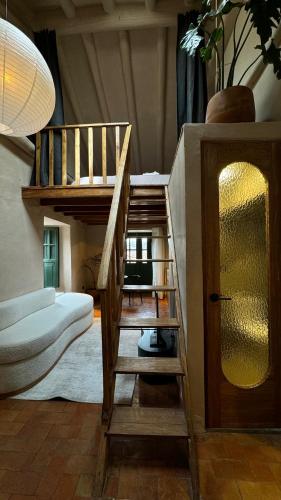 DOWNTOWN DESIGN LOFT