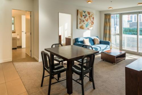 One Bedroom Suite  room in Boulcott Suites