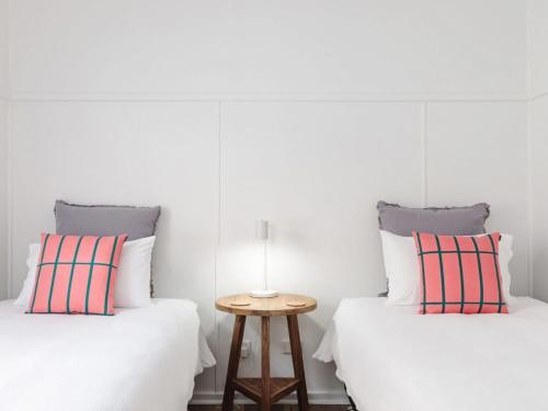 Two-Bedroom Apartment image 6