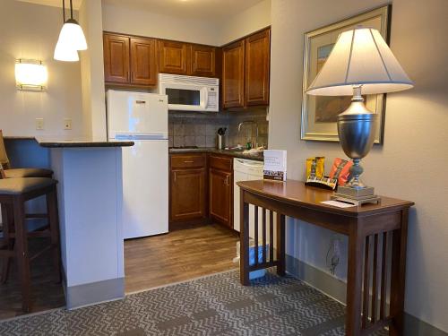 Staybridge Suites Milwaukee West-Oconomowoc, an IHG Hotel