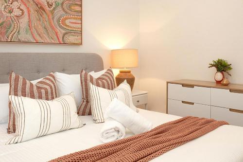 The Sienna Rose Bay - image 9