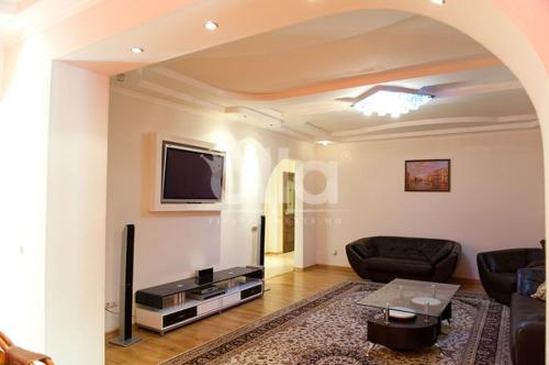 3 rooms apartment in the center city, Chişinău