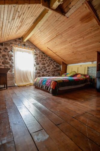 Chalé na Montanha - Casa de Cima (Chale na Montanha - Casa de Cima) in มอนเตกาซ